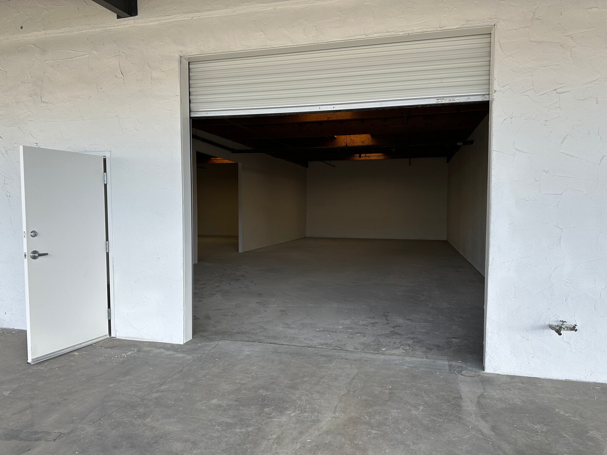 2686 N Clovis Ave, Fresno, CA for lease Building Photo- Image 1 of 4