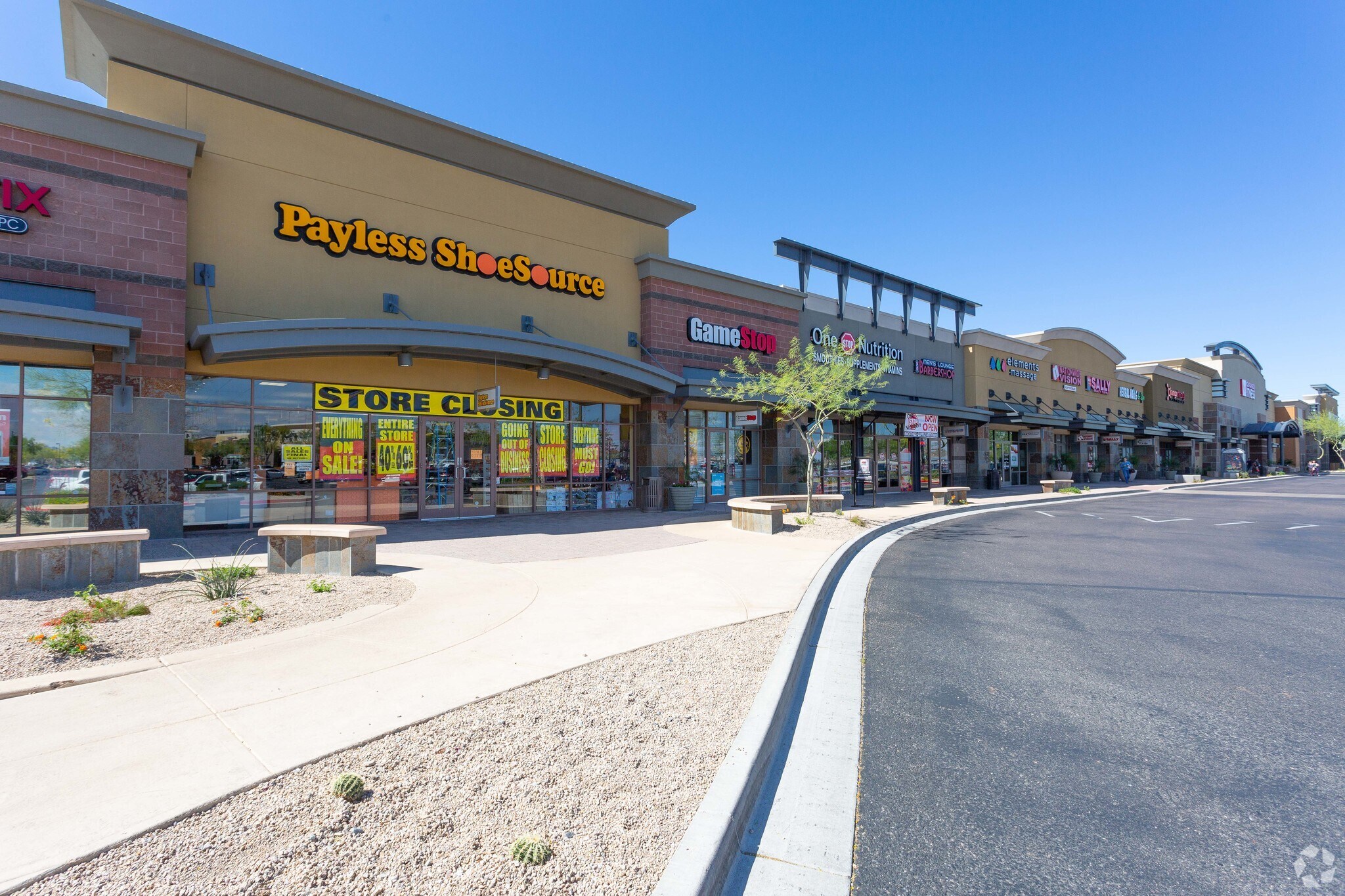 2501 W Happy Valley Rd, Phoenix, AZ 85027 Happy Valley Towne Center