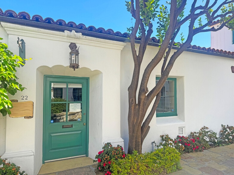 22 El Paseo, Santa Barbara, CA for lease - Primary Photo - Image 1 of 7
