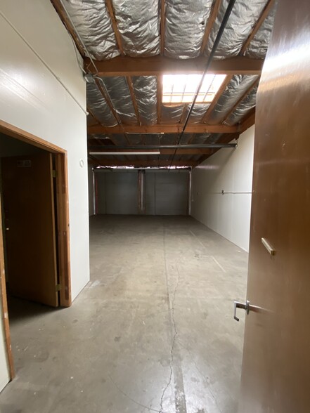 6380 Tupelo Dr, Citrus Heights, CA for lease - Building Photo - Image 3 of 6