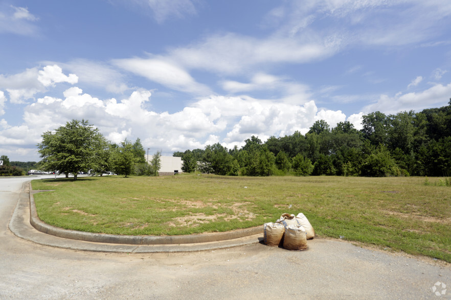 473 Athens Highway, Loganville, GA for sale - Building Photo - Image 2 of 9