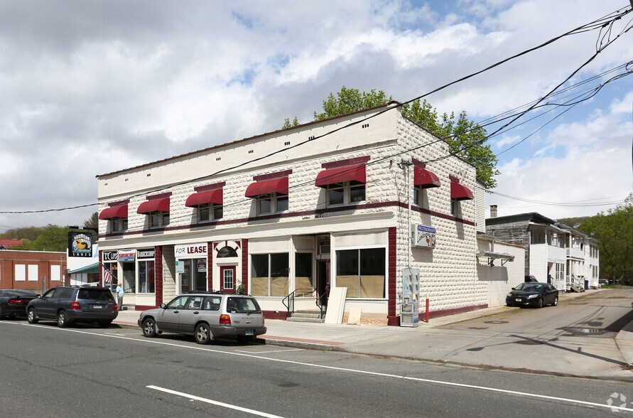 242-244 Main St, Winsted, CT for sale - Primary Photo - Image 1 of 1