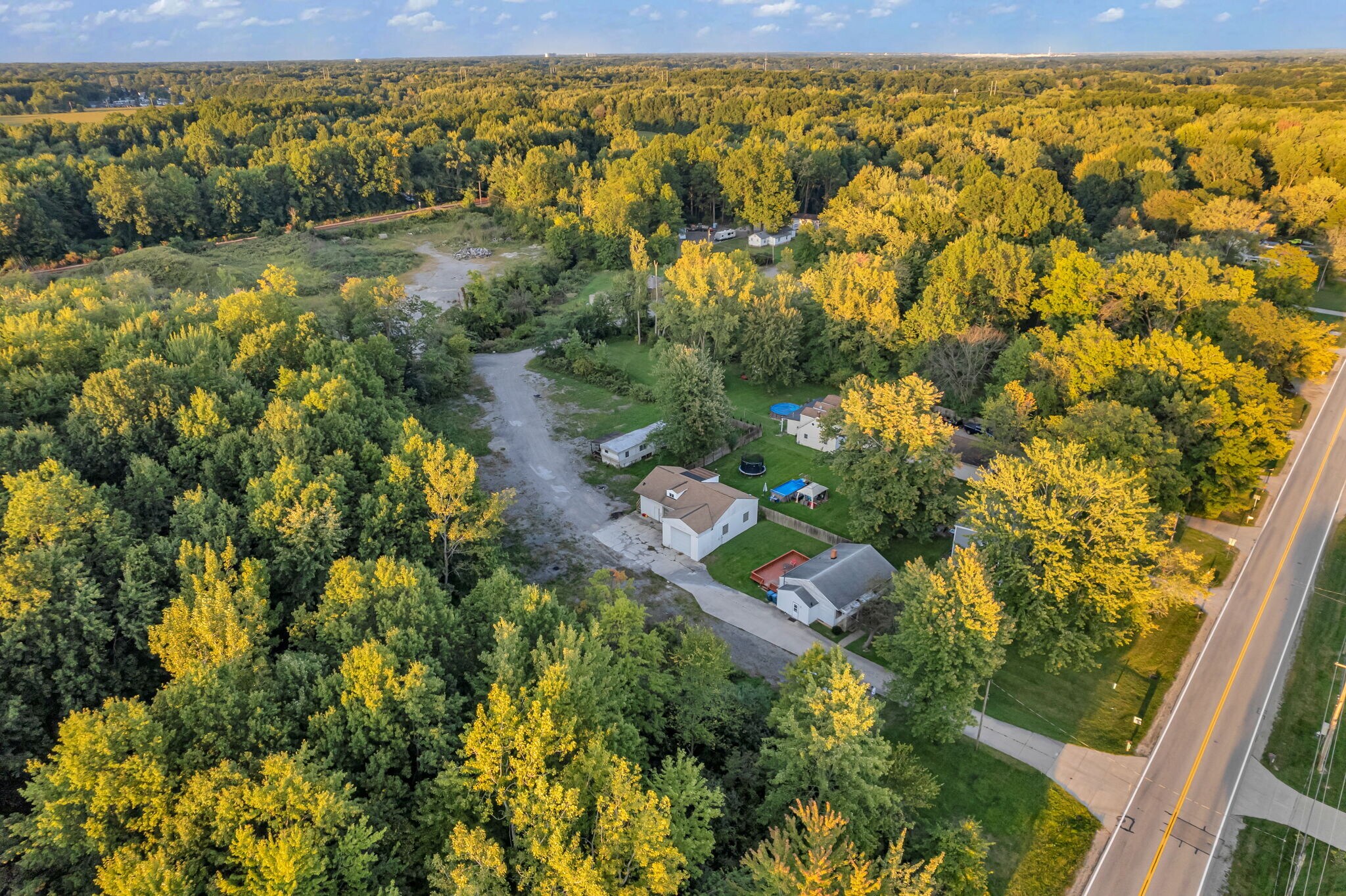 27266 Bagley Rd, Olmsted Twp, OH for sale Primary Photo- Image 1 of 1