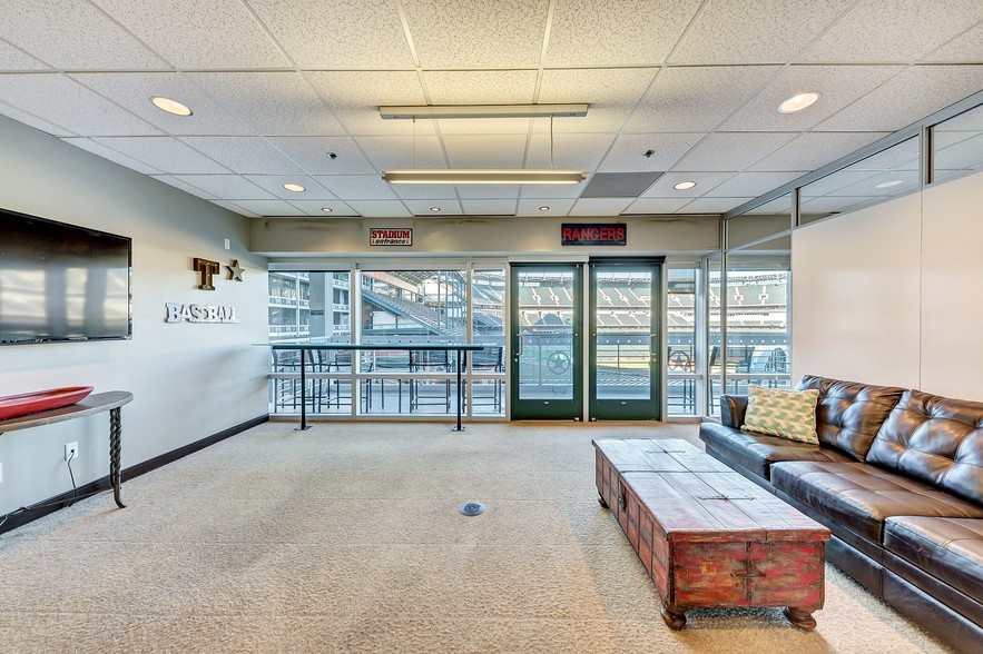 1000 Ballpark Way, Arlington, TX for lease - Interior Photo - Image 3 of 29