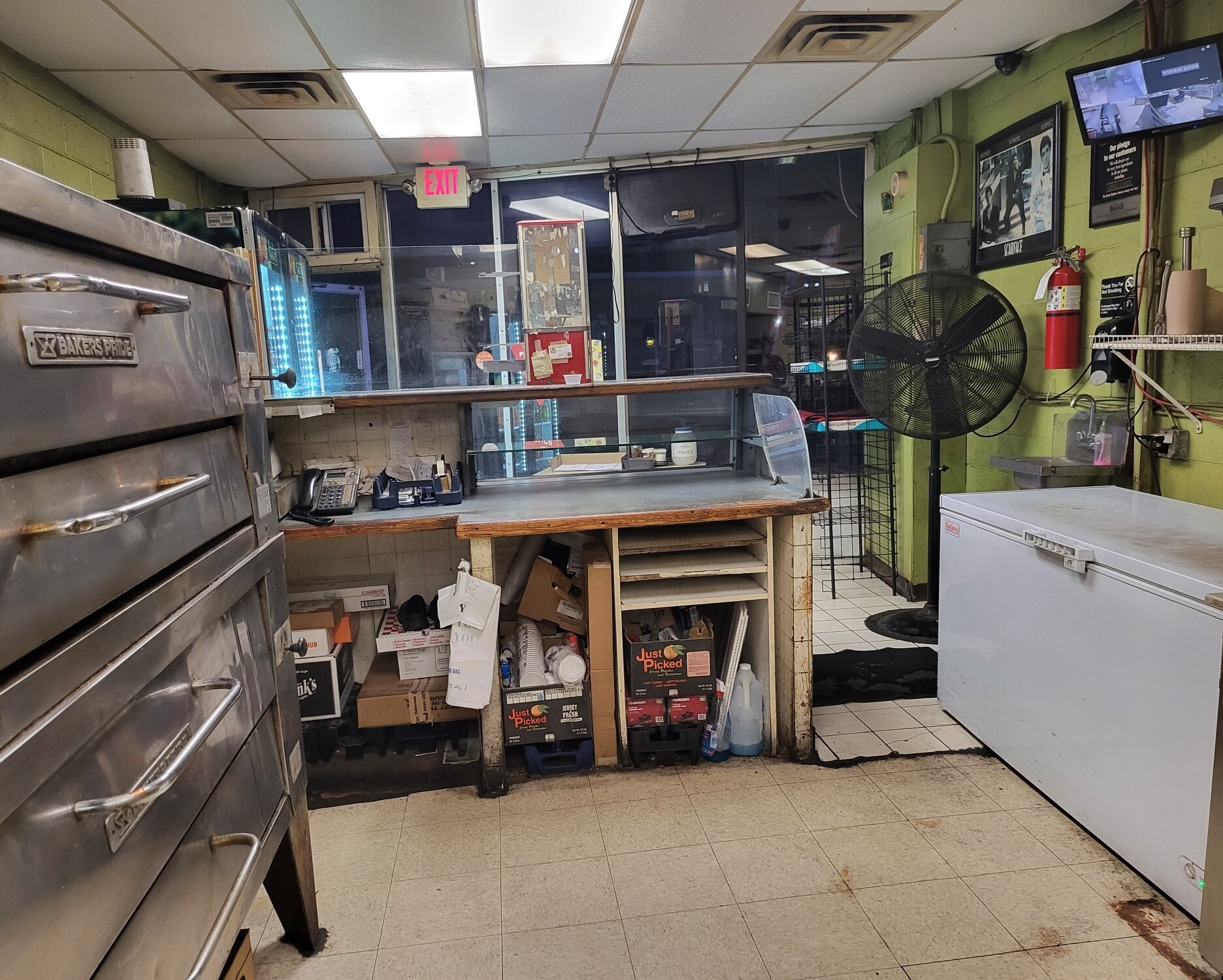 6 Chester Pike, Darby, PA 19023 Darby Check Cashing