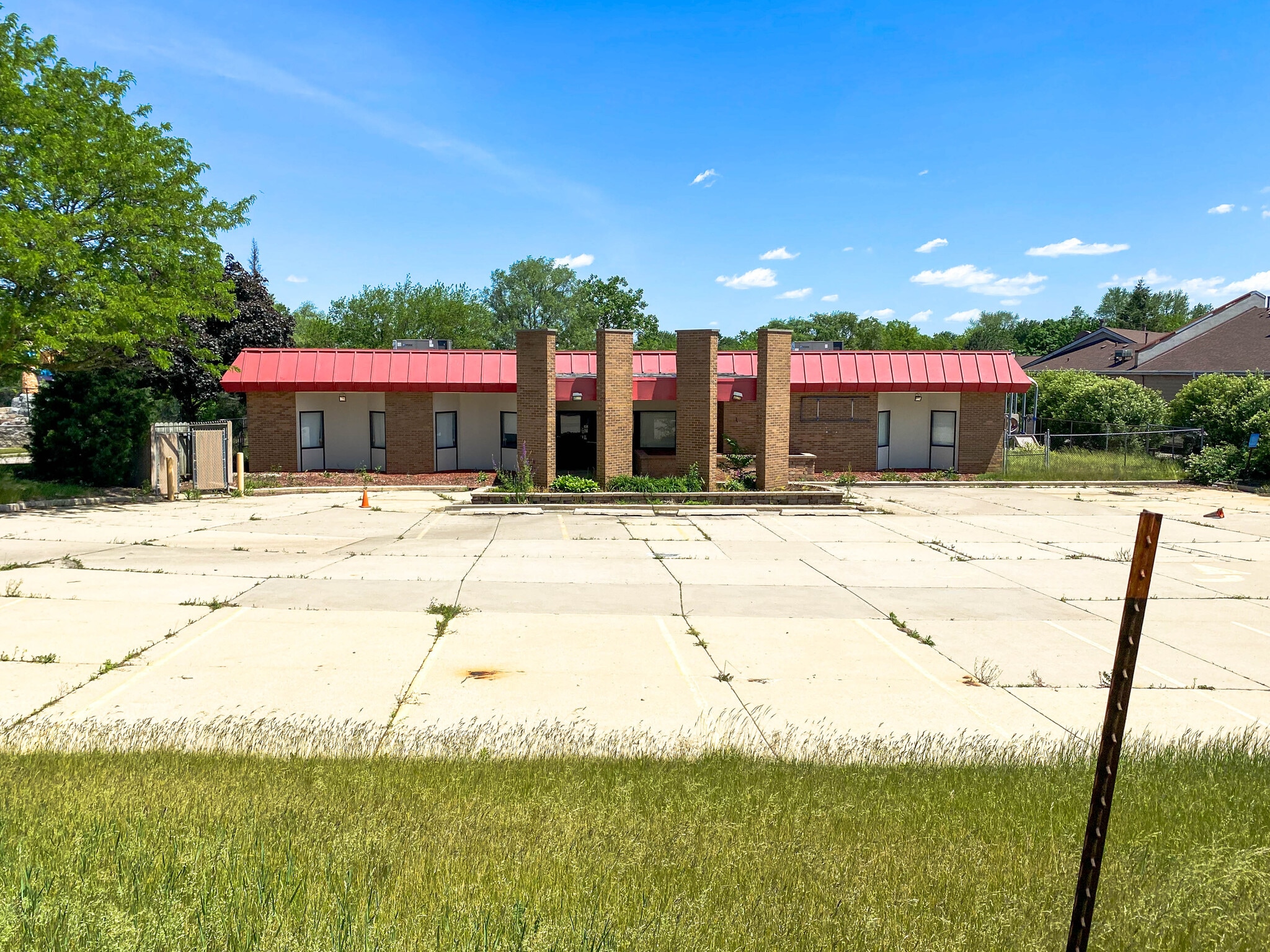 1080 W Lake St, Roselle, IL for sale Building Photo- Image 1 of 1