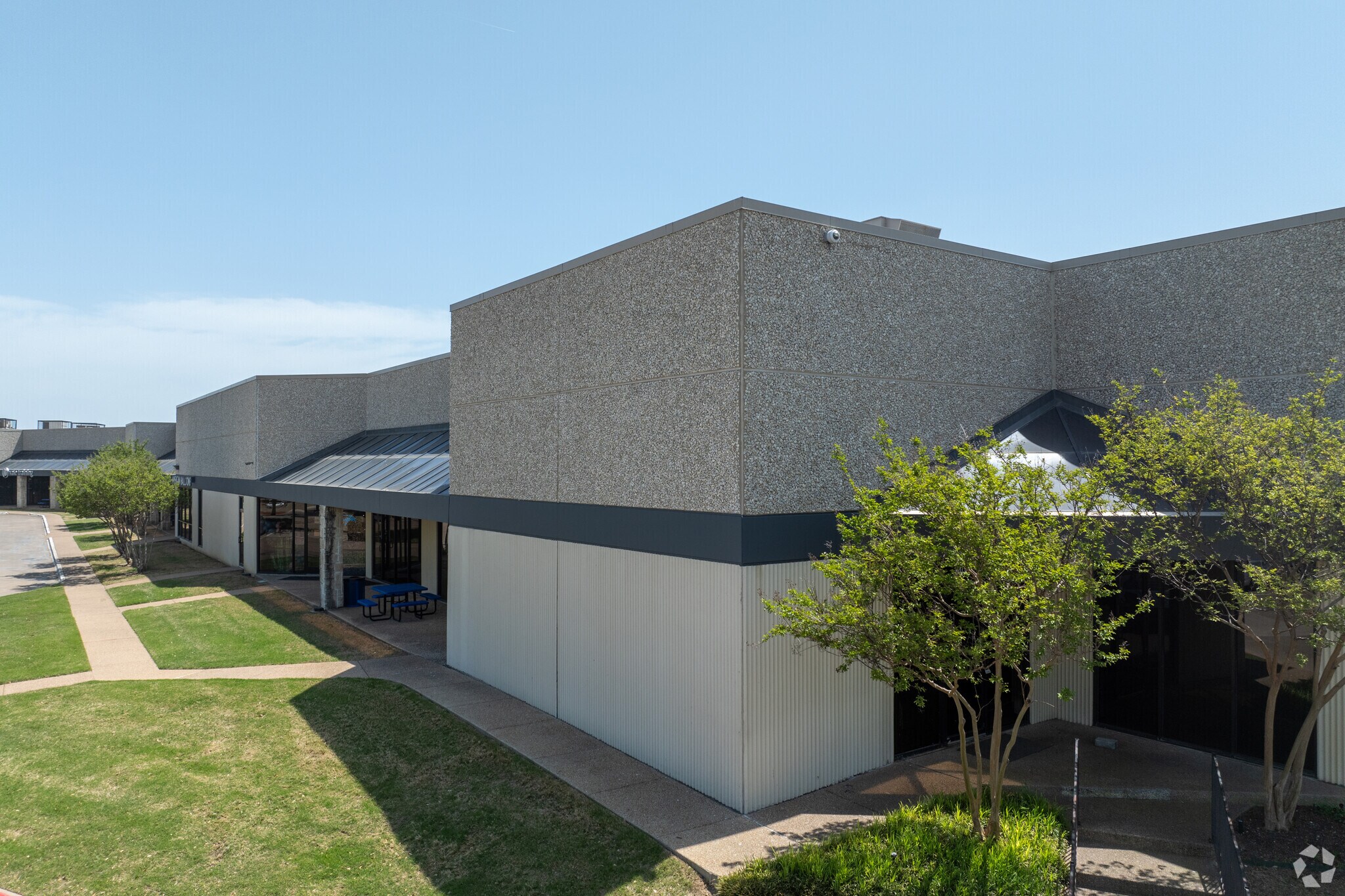 2400-2440 E Randol Mill Rd, Arlington, TX for sale Primary Photo- Image 1 of 1