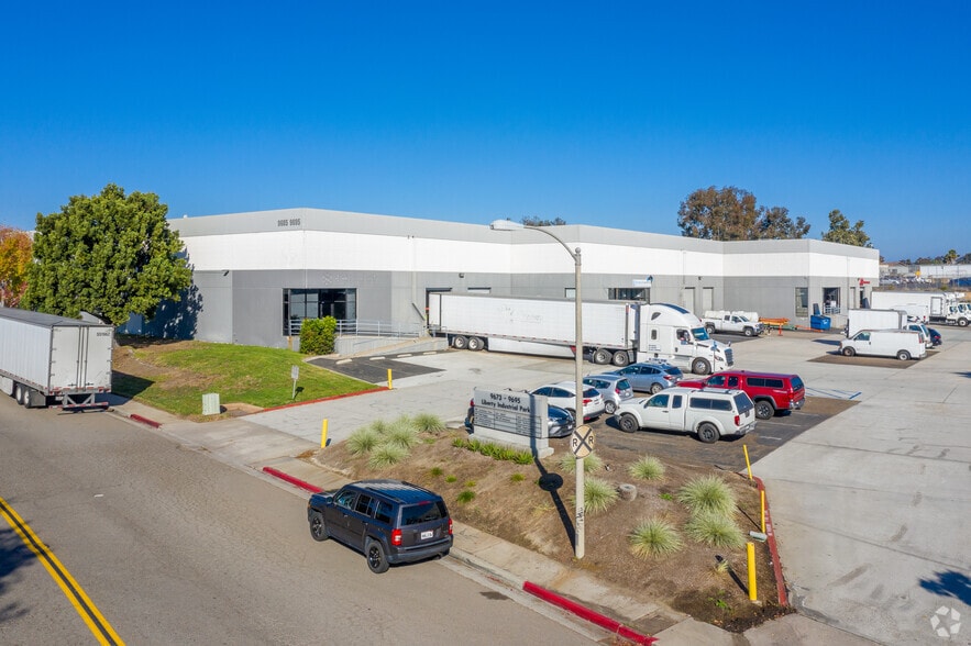 9685-9695 Distribution Ave, San Diego, CA for lease - Building Photo - Image 3 of 4