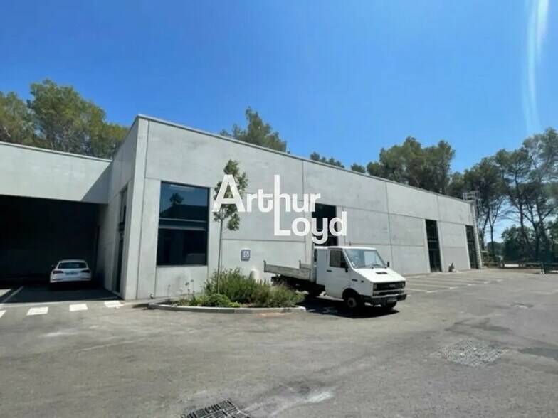 Flex in Mougins for lease - Building Photo - Image 3 of 11
