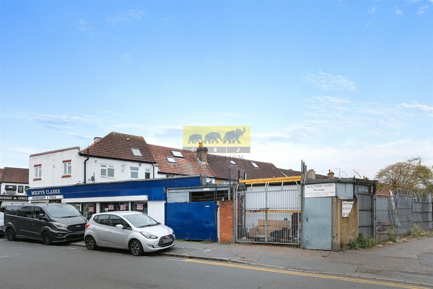 38 Green Wrythe Ln, Carshalton for lease - Building Photo - Image 3 of 3