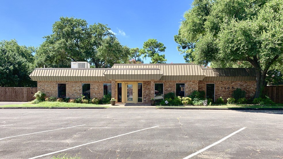 1105 W Wall St, Grapevine, TX for sale - Building Photo - Image 1 of 1