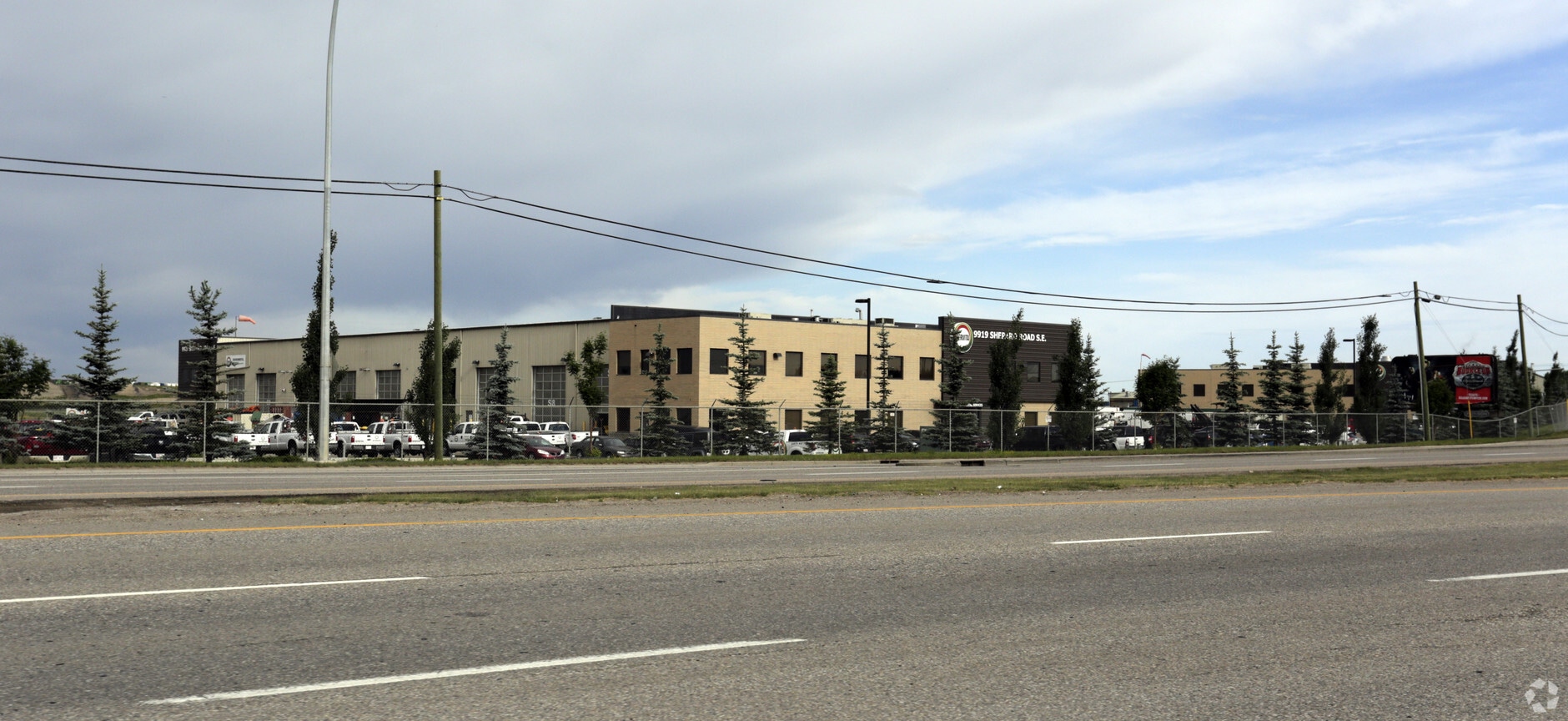 10501 Barlow Trail SE, Calgary, AB