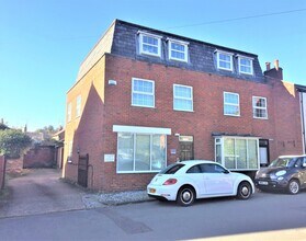 17-17A Mill Ln, Welwyn for lease Building Photo- Image 1 of 3