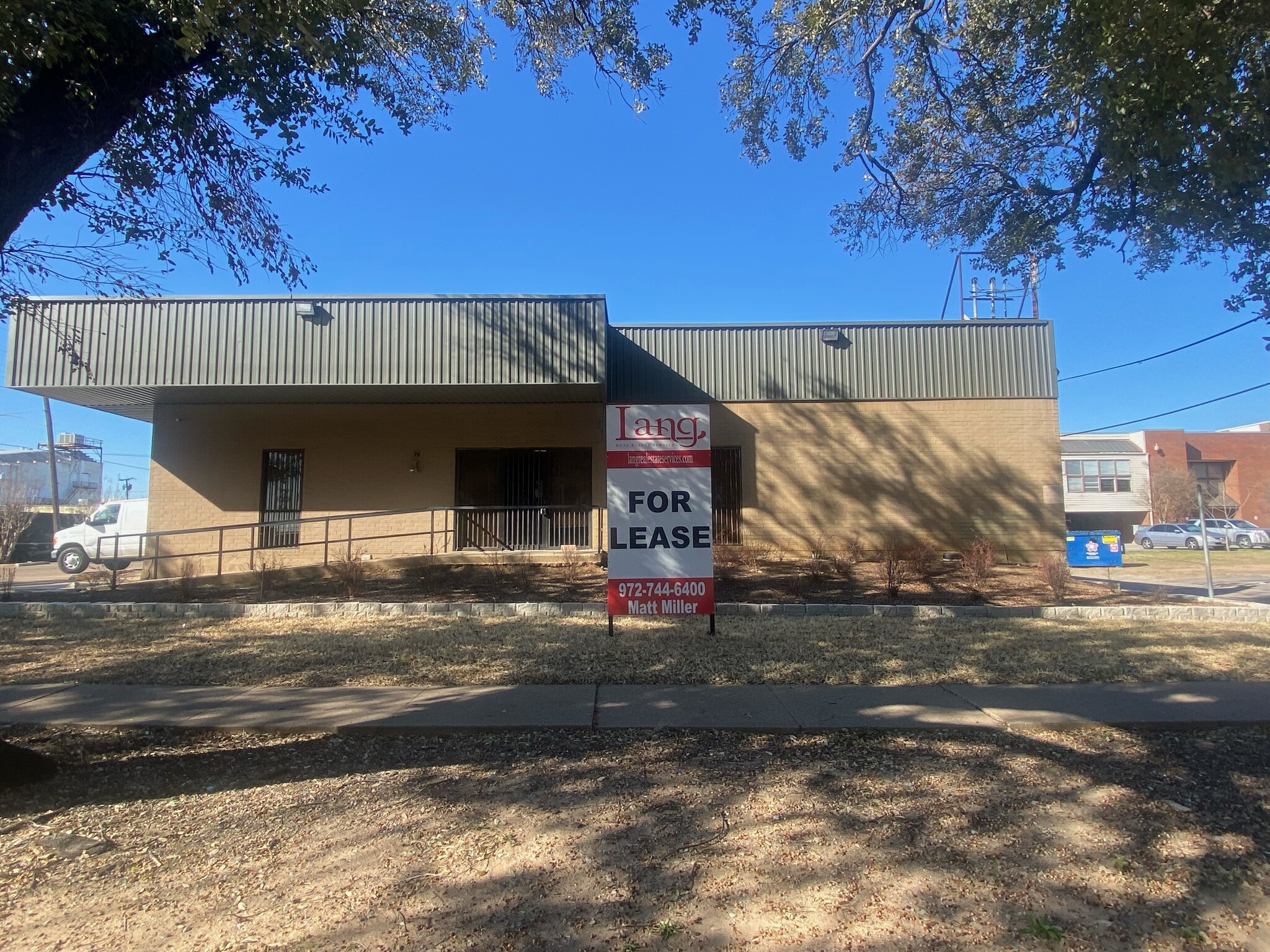 205 Sunset Ave, Dallas, TX for lease Building Photo- Image 1 of 12