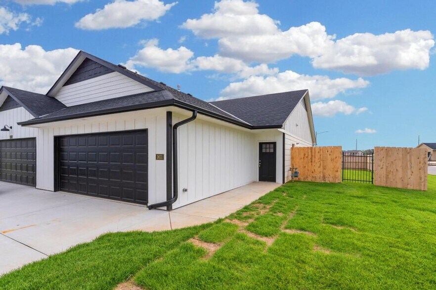 3513 W 45th St S, Wichita, KS 67217 Duplexes for Sale Wichita KS