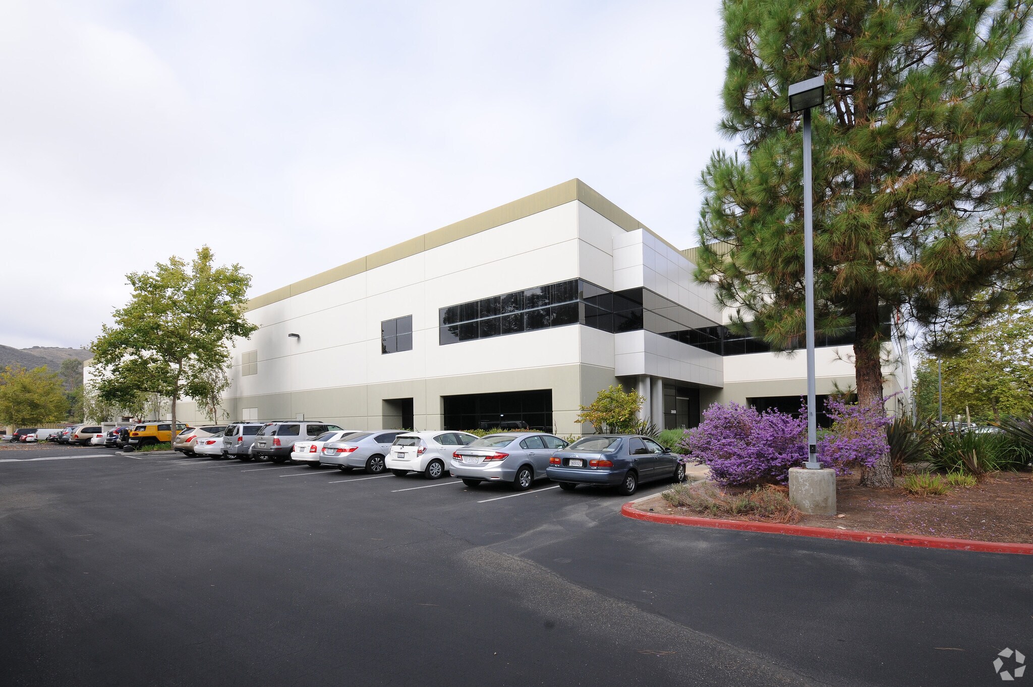 3990 Heritage Oaks Ct, Simi Valley, CA 93063 Industrial for Lease
