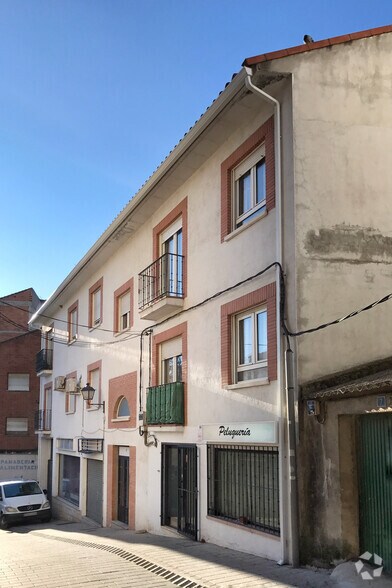 Calle del Doctor Romero, 5, San Martín de Valdeiglesias, Madrid for sale - Building Photo - Image 1 of 1