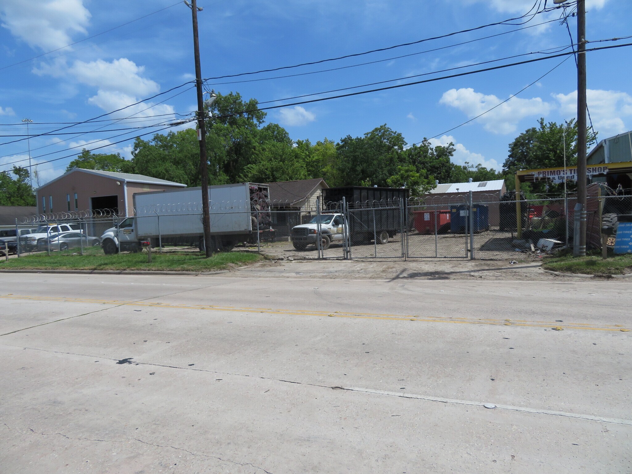 4014 Hopper Rd, Houston, TX 77093 Seller will consider Leasing