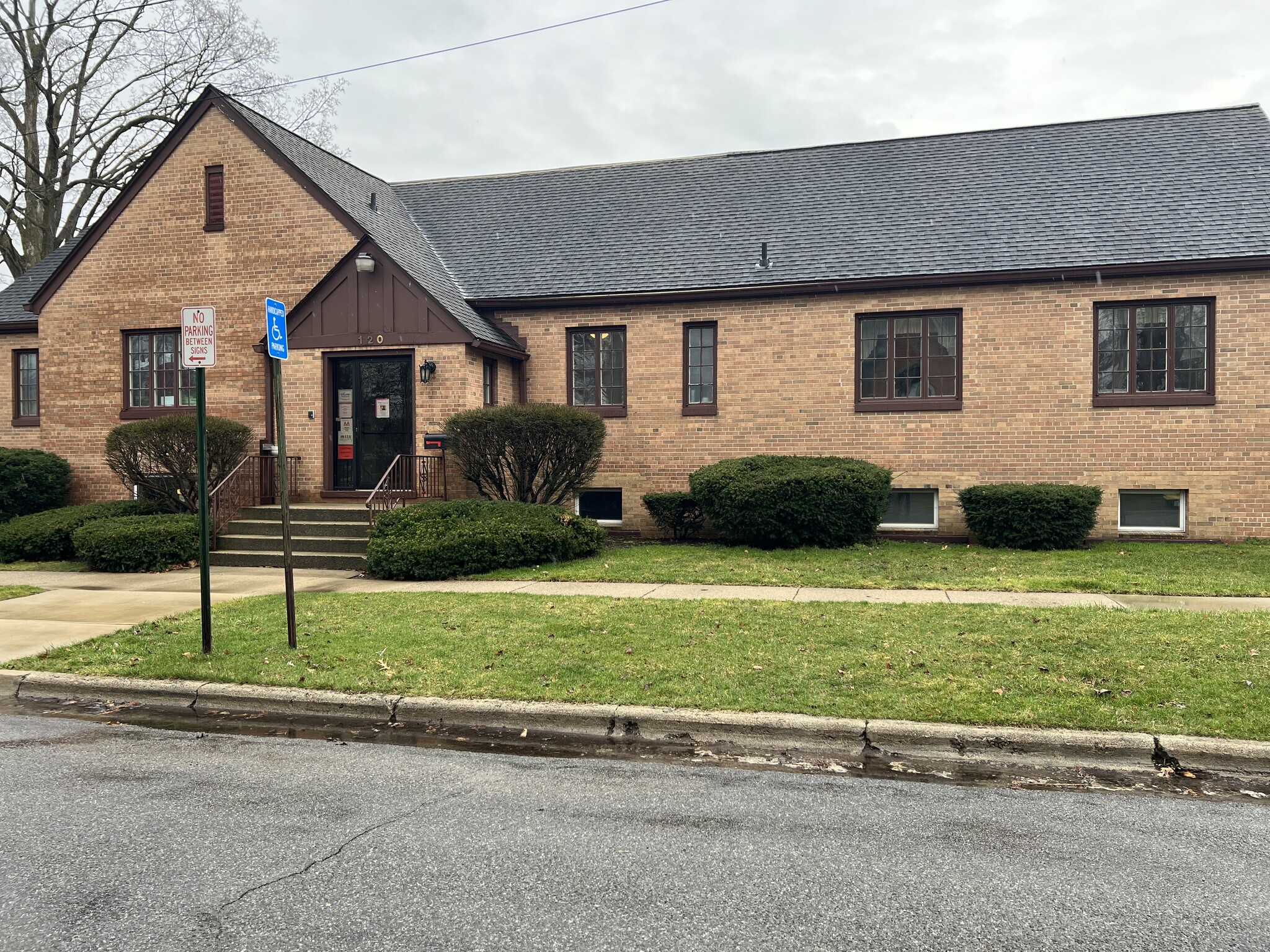 120 Goodhue St, Owosso, MI for lease Primary Photo- Image 1 of 6