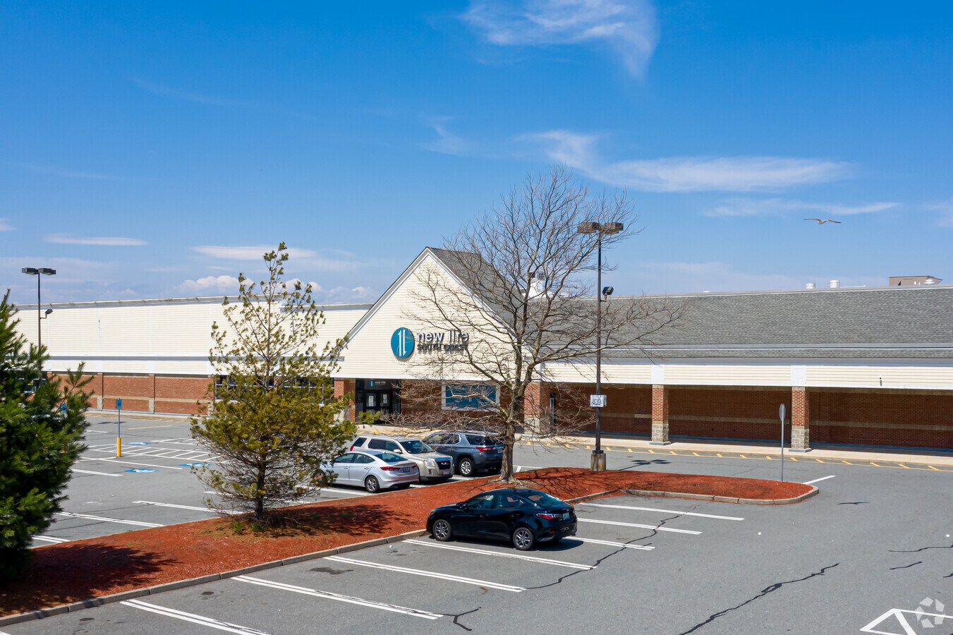 13311341 Cove Rd, New Bedford, MA 02744