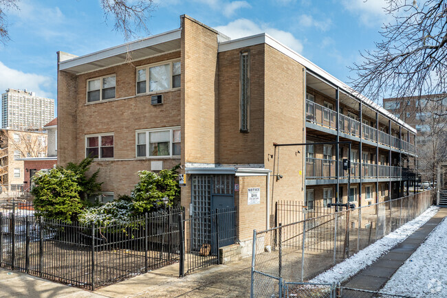 More details for 7635 S Coles Ave, Chicago, IL - Multifamily for Sale