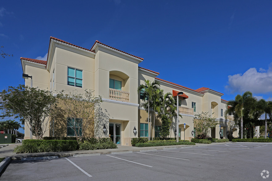 10150 Hagen Ranch Rd, Boynton Beach, FL for sale - Building Photo - Image 1 of 1