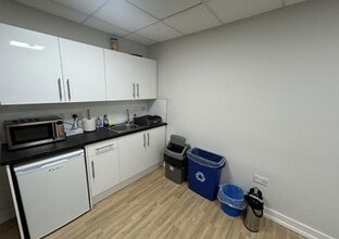 46 Castle St, Aberdeen for lease Building Photo- Image 1 of 2