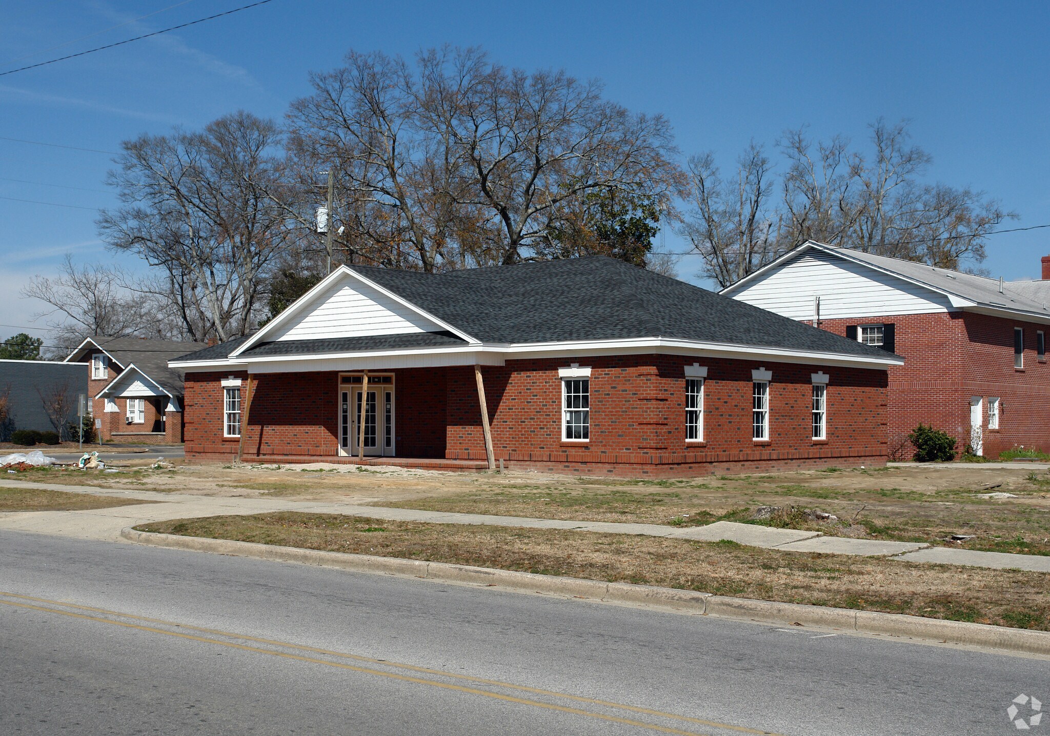 210 W Harrison St, Dillon, SC for sale Primary Photo- Image 1 of 1