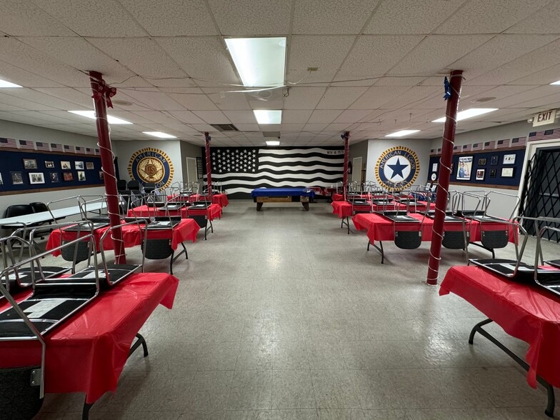 1109-1137 Burton Hill Rd, Fort Worth, TX for lease - Interior Photo - Image 3 of 15