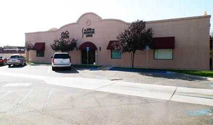 2725 16th St, Bakersfield, CA for lease - Building Photo - Image 2 of 14