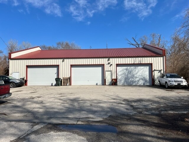 952 N 3rd St, Lawrence, KS for sale - Building Photo - Image 1 of 1