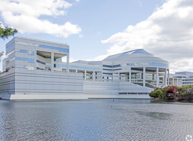 800 Westchester Ave, Rye Brook, NY for lease - Building Photo - Image 2 of 35