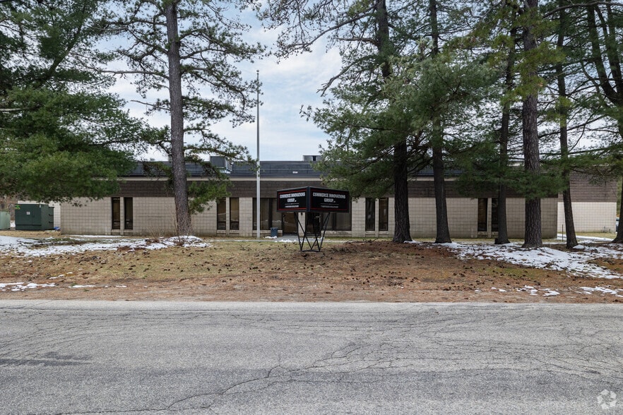 7 Northern Blvd, Amherst, NH for lease - Primary Photo - Image 1 of 9