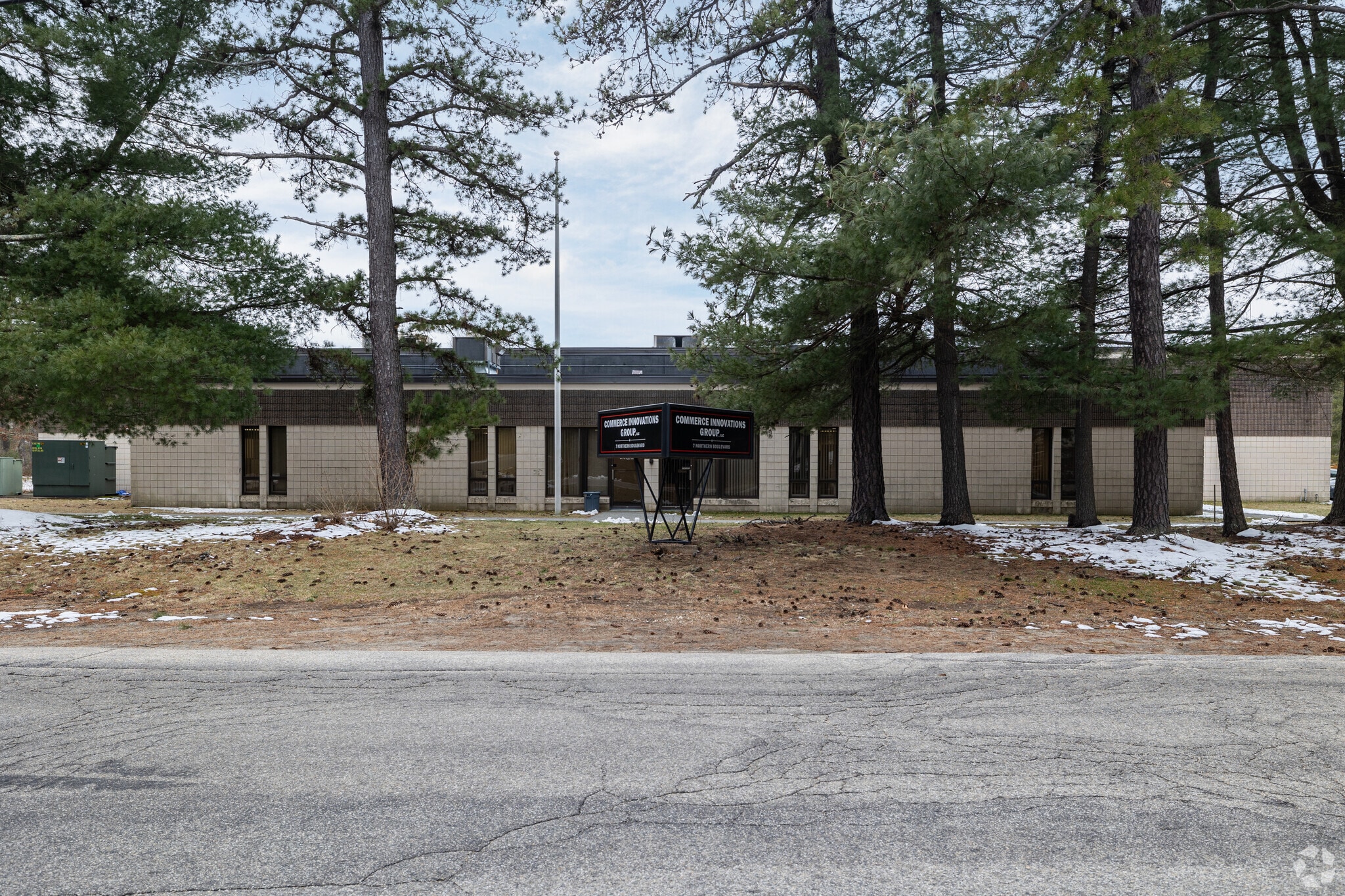 7 Northern Blvd, Amherst, NH for lease Primary Photo- Image 1 of 10