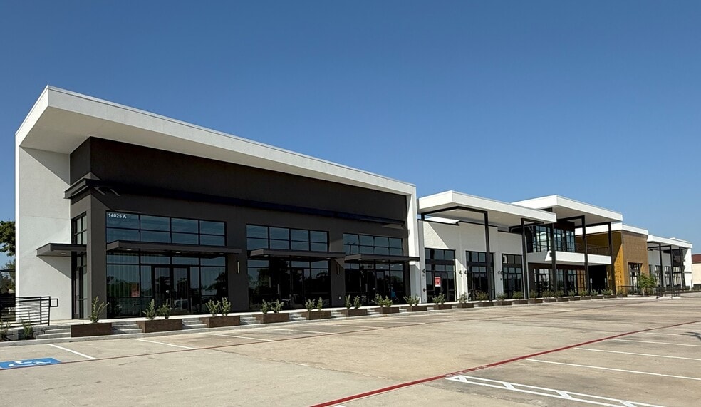 14025 Northwest Fwy, Houston, TX for lease - Building Photo - Image 3 of 4