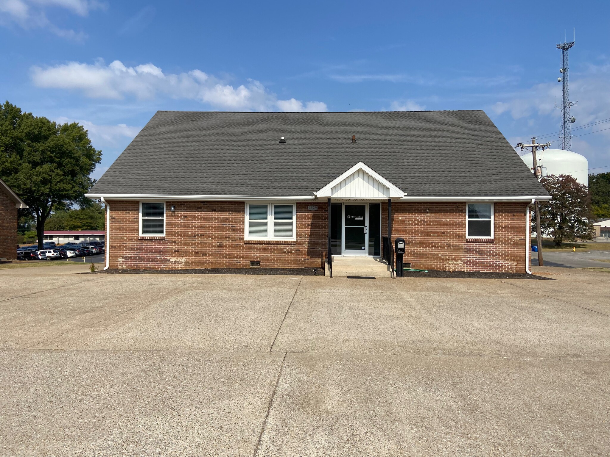 1829 Memorial Dr, Clarksville, TN for sale Building Photo- Image 1 of 1