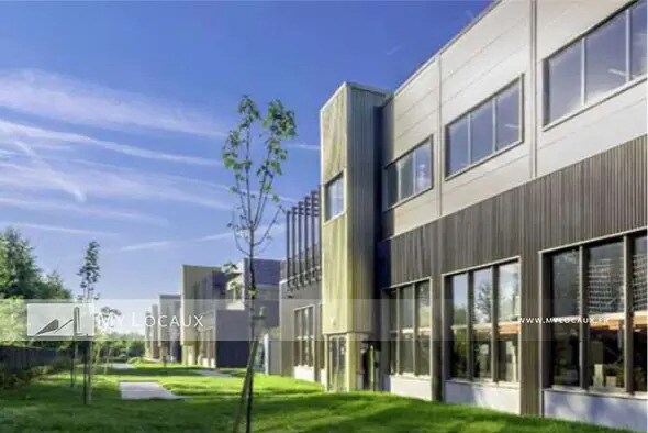 Flex in Gennevilliers for sale - Building Photo - Image 1 of 5