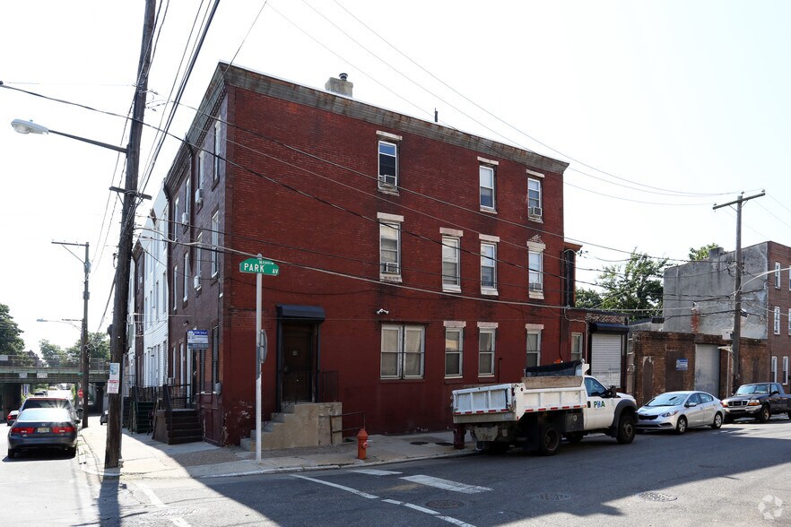 1324 W Cumberland St, Philadelphia, PA for sale - Primary Photo - Image 1 of 7