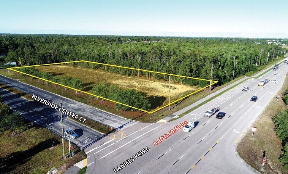 13500 Riverside Center Ct, Fort Myers, FL for sale - Aerial - Image 2 of 6