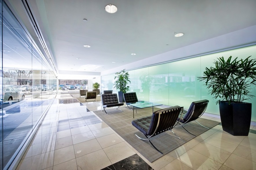 395 W Passaic St, Rochelle Park, NJ for lease - Lobby - Image 1 of 1