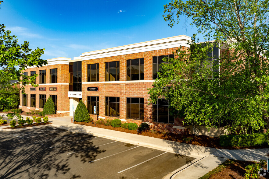 9212 Falls of Neuse Rd, Raleigh, NC for sale - Primary Photo - Image 1 of 1