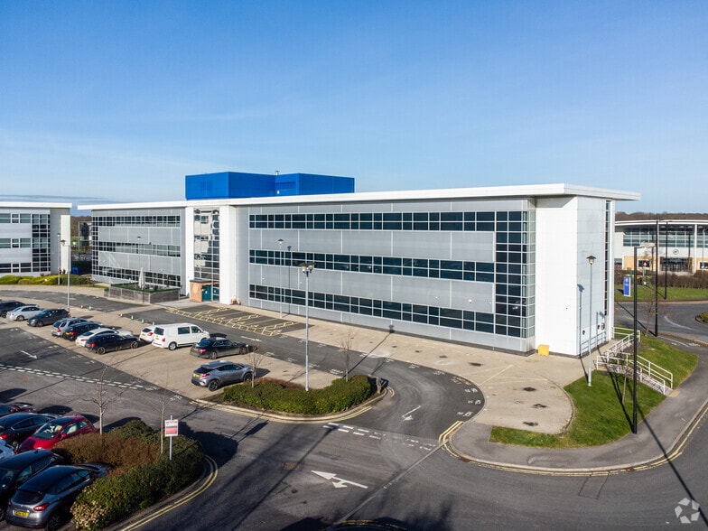 2 Gosforth Park Way, Newcastle Upon Tyne for sale - Primary Photo - Image 1 of 1