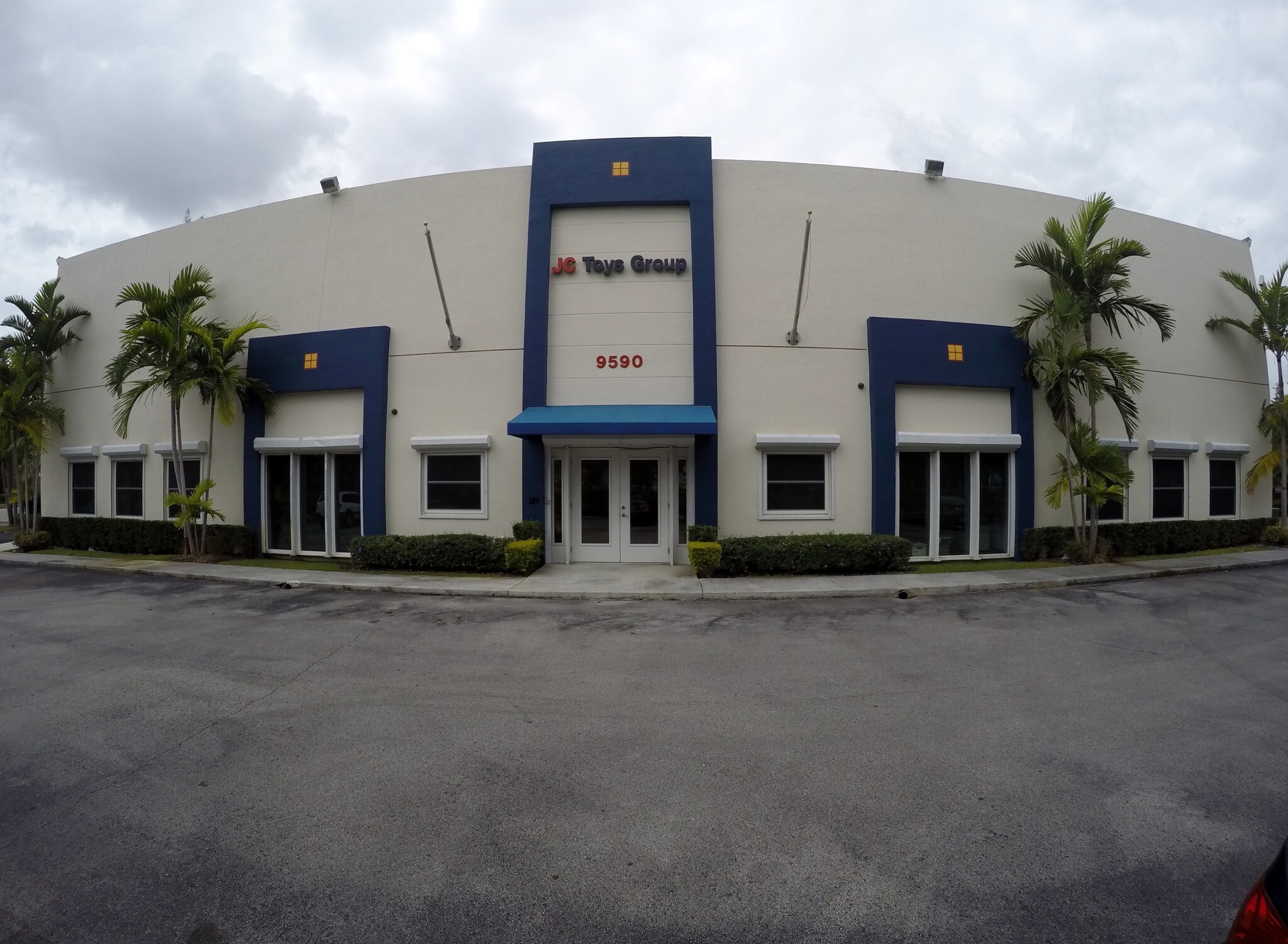9590 NW 40th Street Rd, Miami, FL for sale Primary Photo- Image 1 of 1