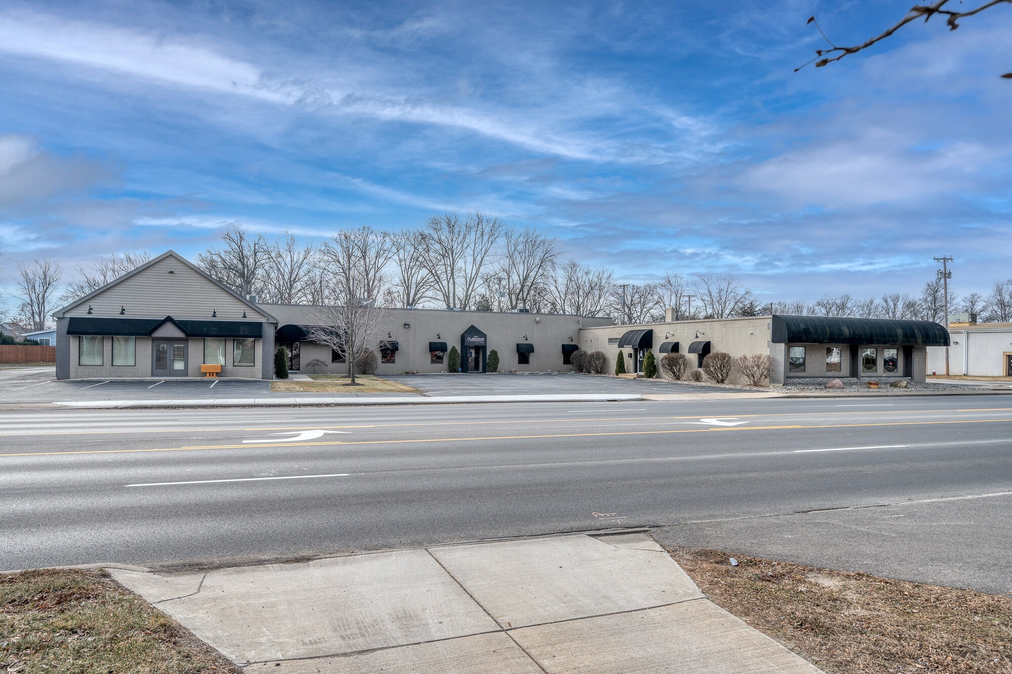 5025 Dorr St, Toledo, OH for sale Primary Photo- Image 1 of 1