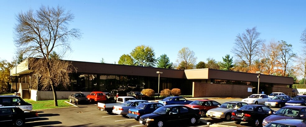 2400 Philadelphia Pike, Claymont, DE for lease - Building Photo - Image 1 of 3