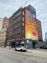 120 E 8th St, Cincinnati, OH for lease Building Photo- Image 1 of 8