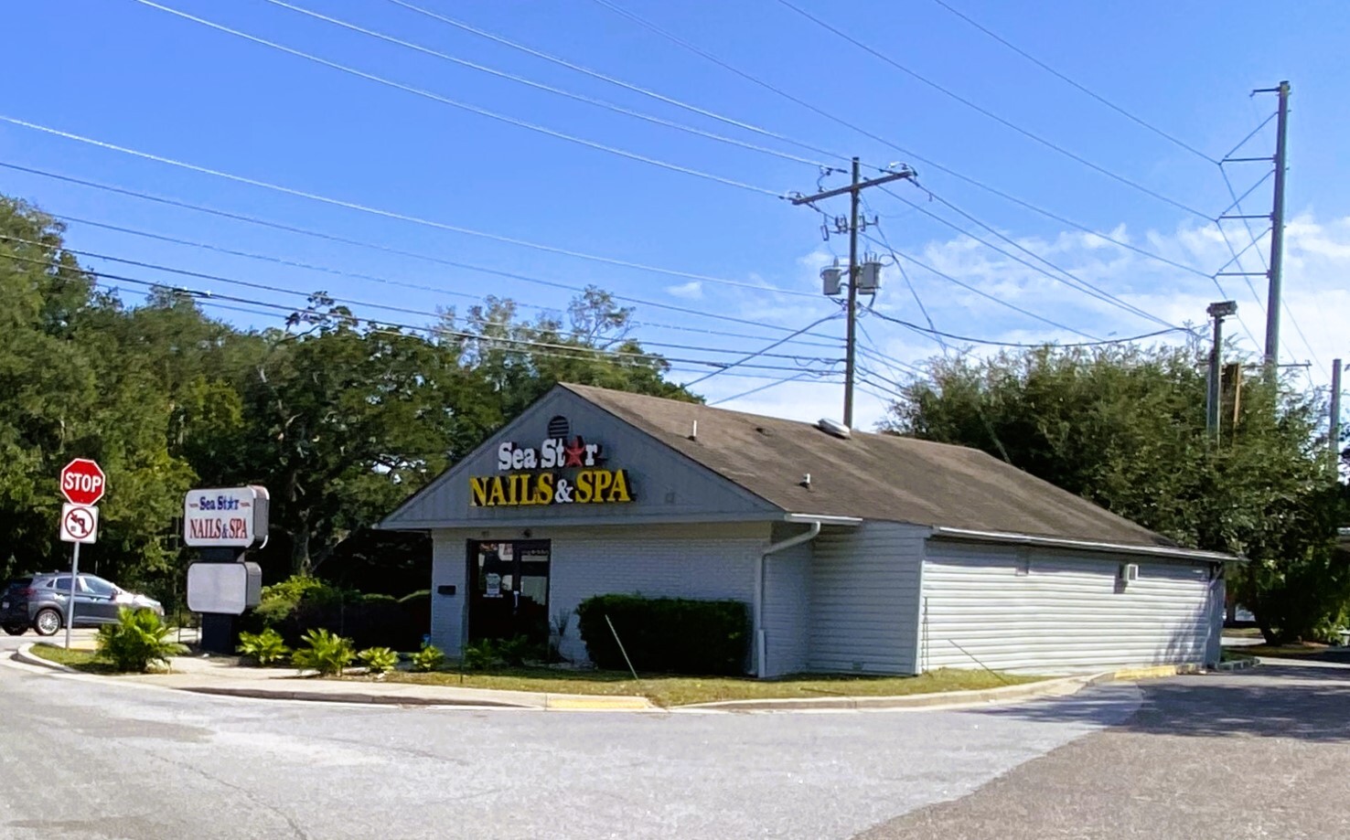 915 Folly Rd, Charleston, SC 29412 - The Shoppes Of Folly Road | LoopNet