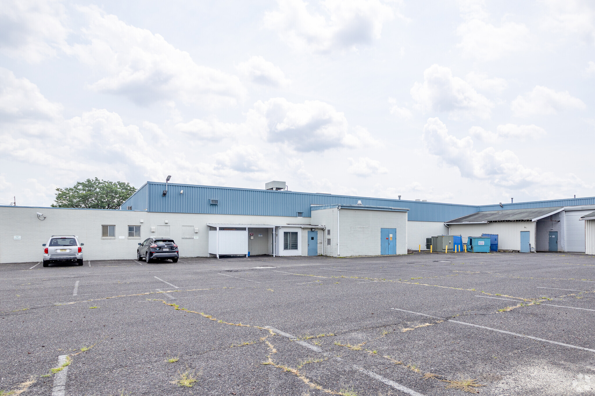 1665 John Tipton Blvd, Pennsauken, Nj 08110 - Industrial For Lease 