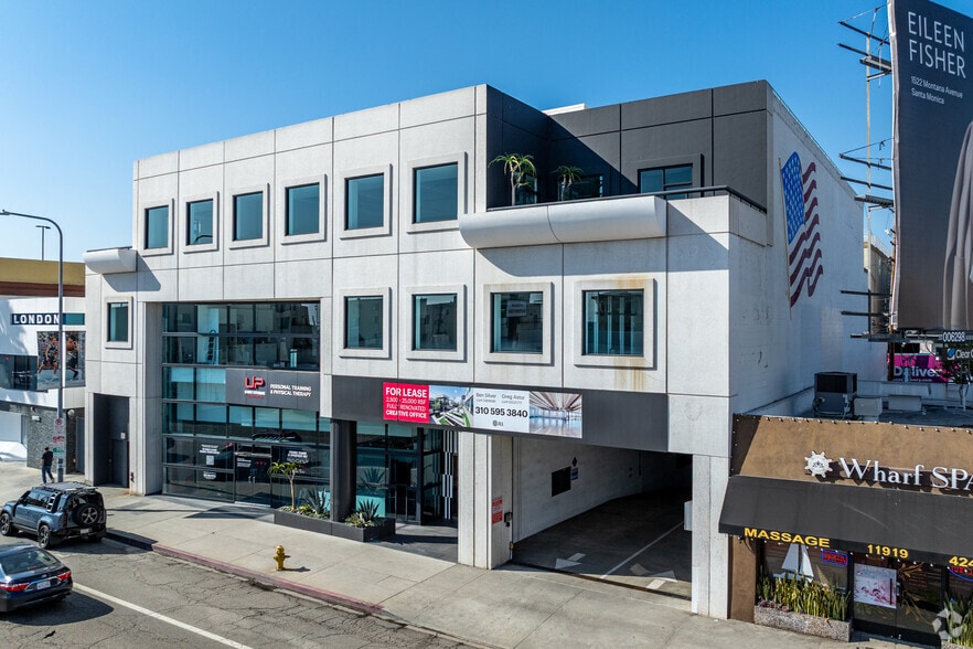 11925 Wilshire Blvd, Los Angeles, CA for lease - Building Photo - Image 2 of 6