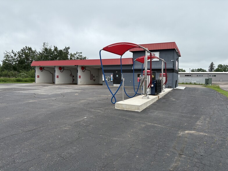 Cash Flow Car Wash Portfolio portfolio of 2 properties for sale on LoopNet.com - Building Photo - Image 2 of 19